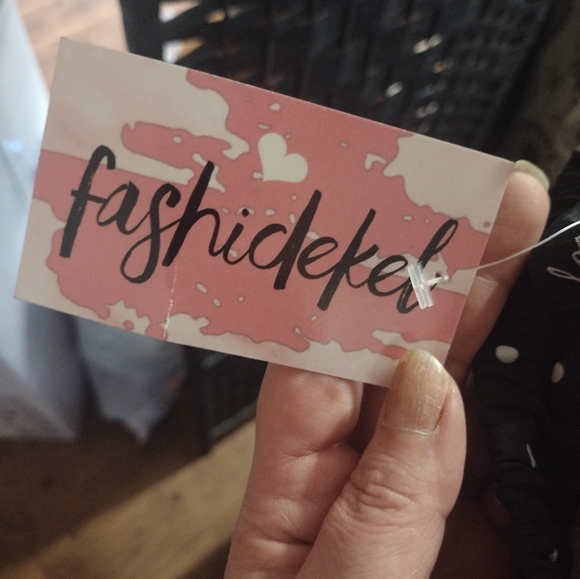 Nwt love tree top - Picture 5 of 5